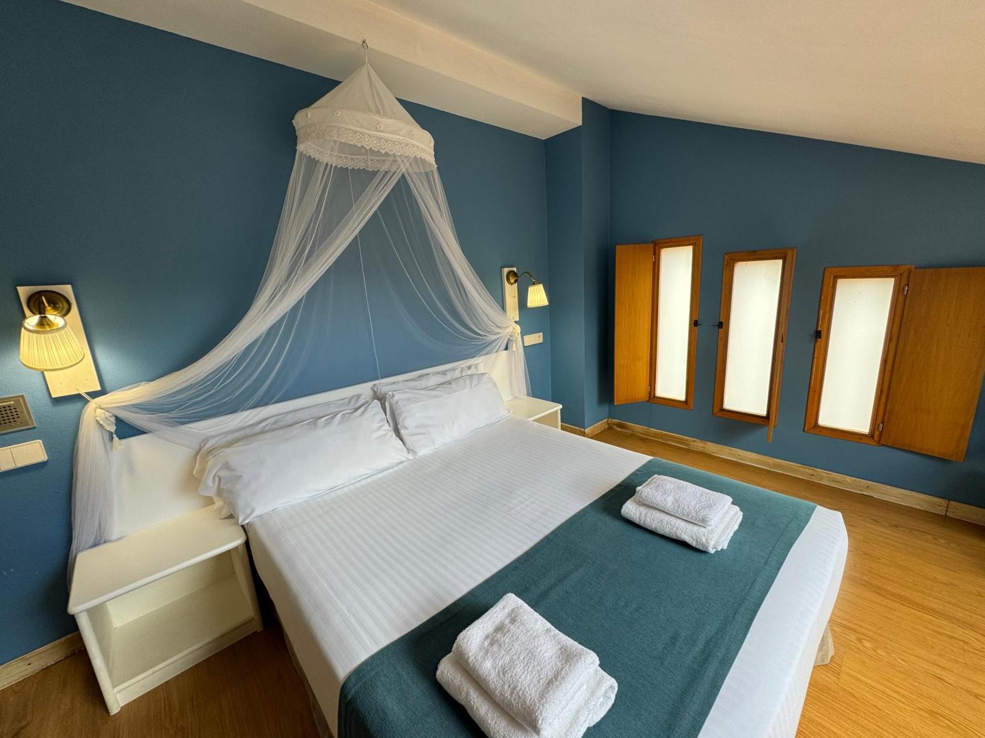 Hotel Jakue Puente La Reina Luaran gambar