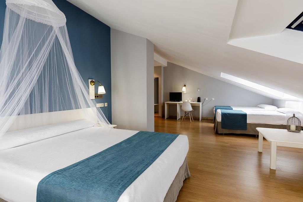 Hotel Jakue Puente La Reina Luaran gambar